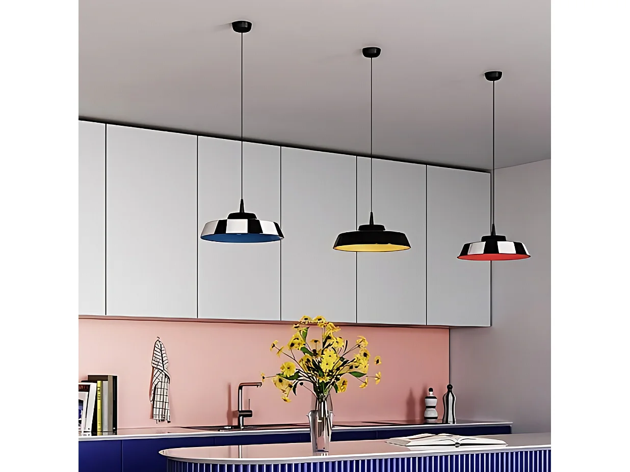 Circus Black LED-pendellampe med håndlavet keramisk diffuser, diameter 35 cm, 3000K temperatur, TRIAC-dæmpbar, hvid finish