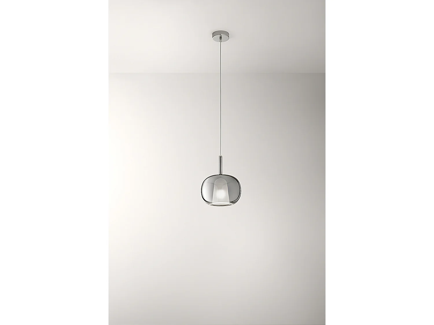 Hanglamp van borosilicaatglas 8248, met een spiegelende rookkleurige afwerking, diameter 22,5 cm, E27 fitting, modern en elegant design - Perenz