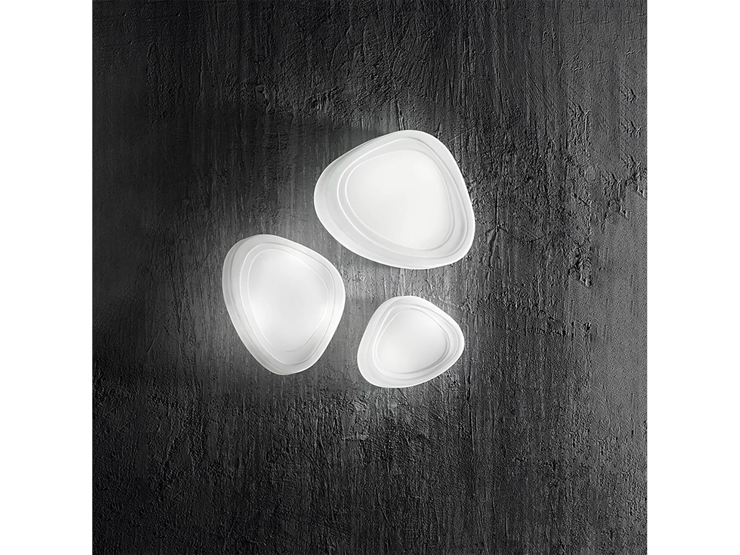 Witte Glazen Plafondlamp 10S46472 met 3xE27 Fitting, Modern en Elegant Design voor Binnenverlichting, Afmetingen 44x35x10 cm - Merknaam Perenz