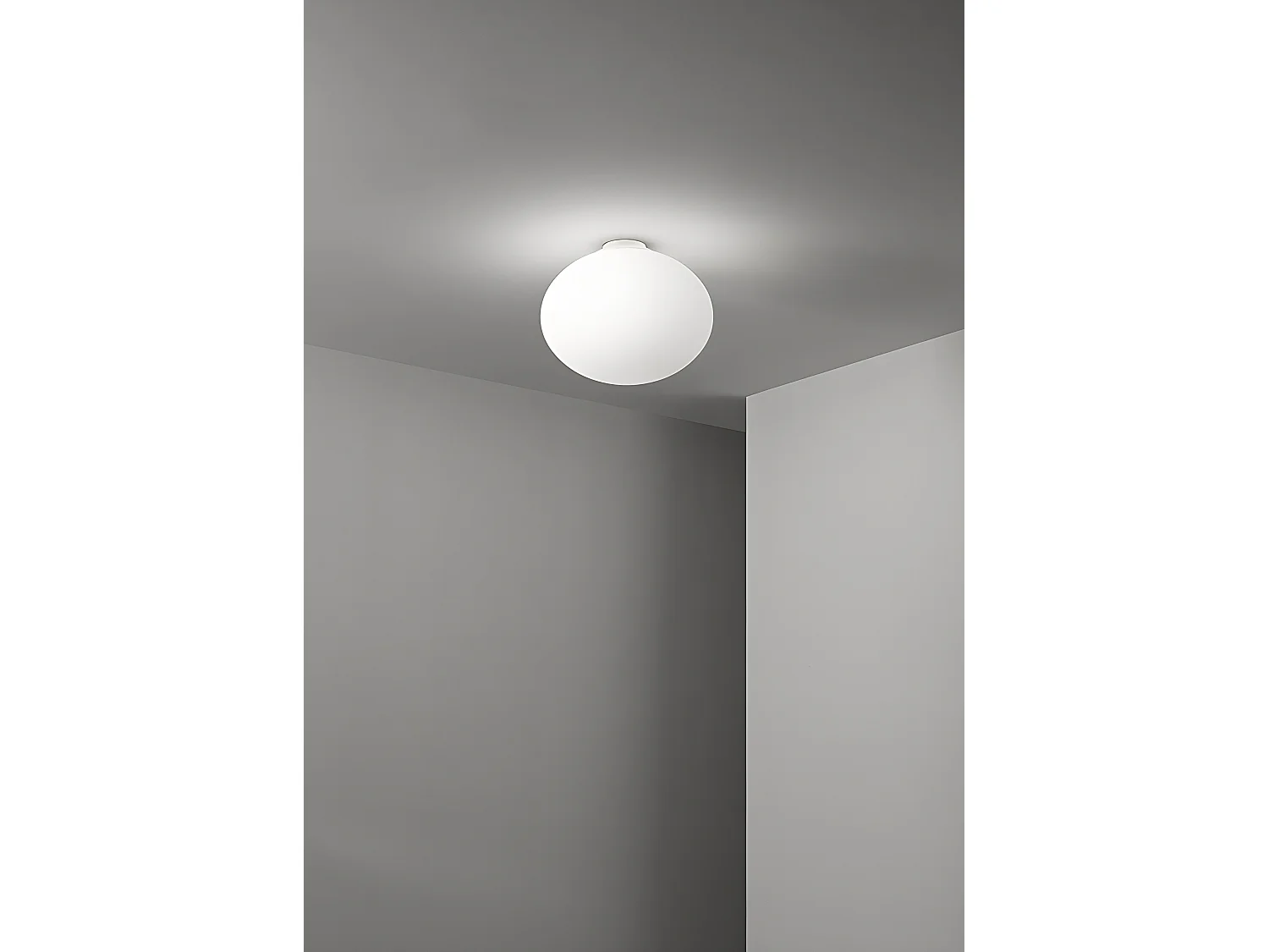 Plafon em Vidro Soprado Branco Acetinado 10S48542 B, com uma Estrutura em Metal Pintado, Casquilhos 2 x E27 MÁX 60W, Diâmetro 40 cm - Perenz