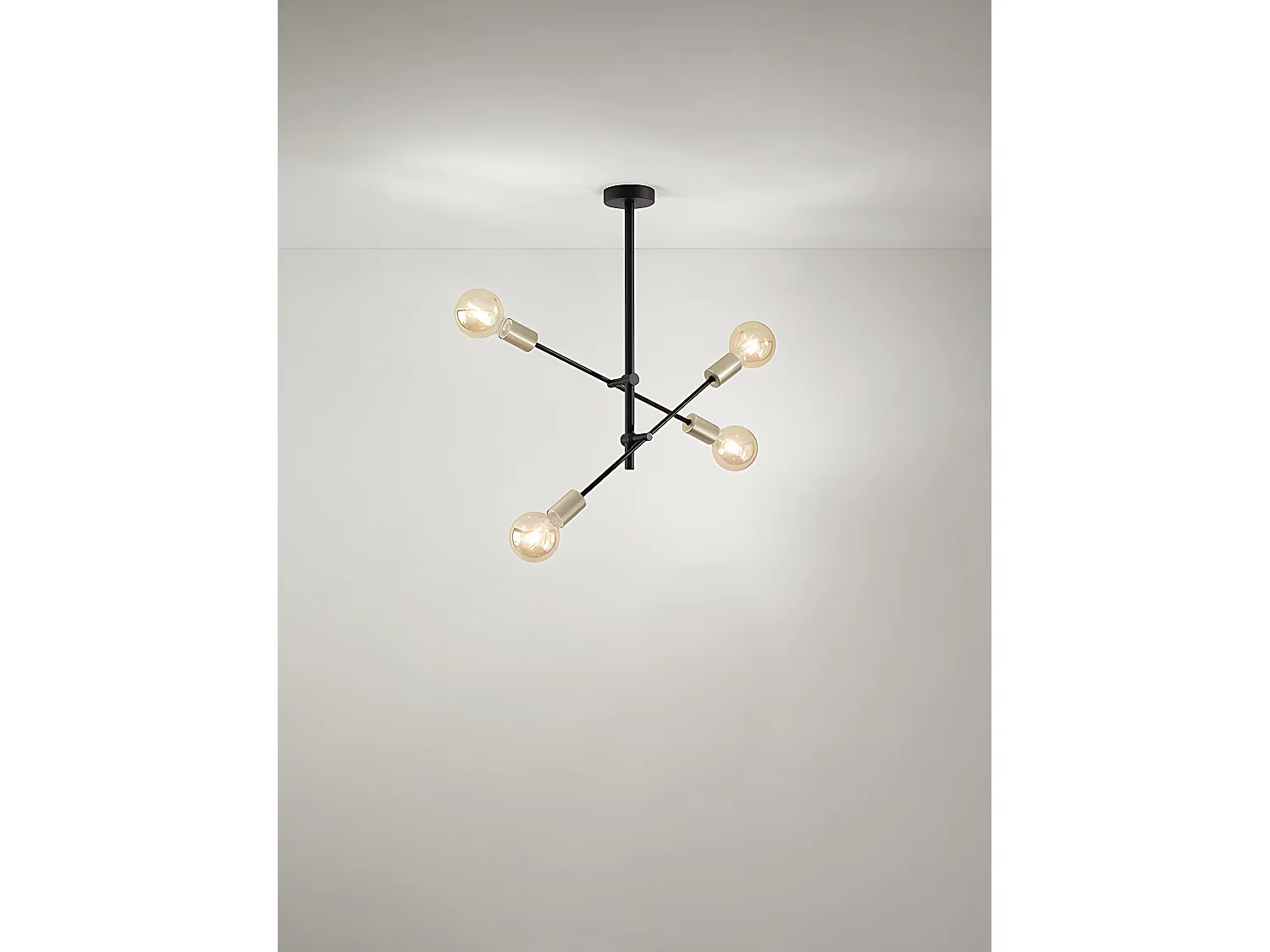 Plafondeira em Metal Preto, 4 Luzes E27 Máx 40W, Diâmetro 42 cm, Altura 75,5 cm, Design Moderno e Elegante para Interiores de Alta Qualidade - Perenz