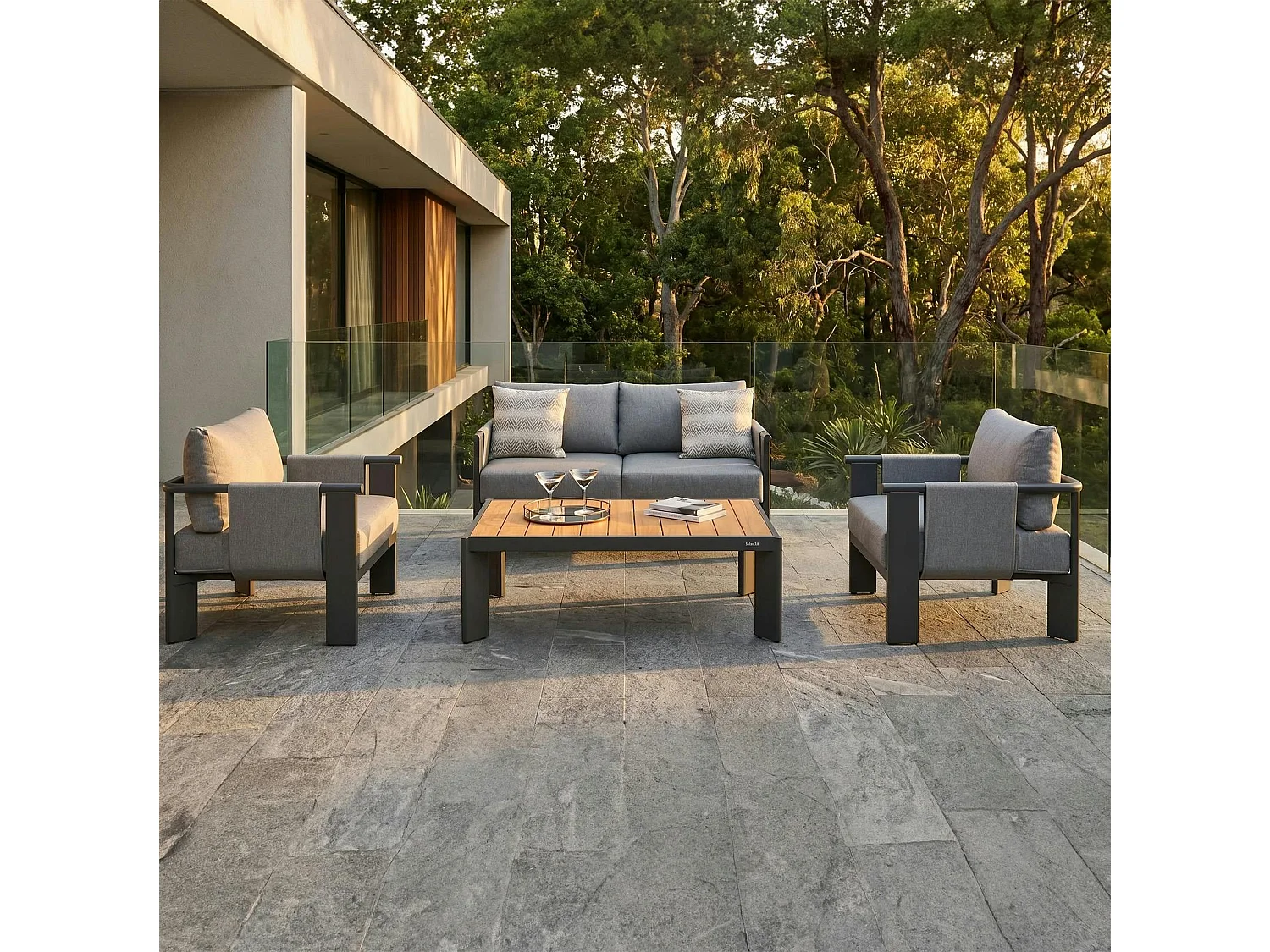 Salon de jardin 4 places en aluminium anthracite LIGO