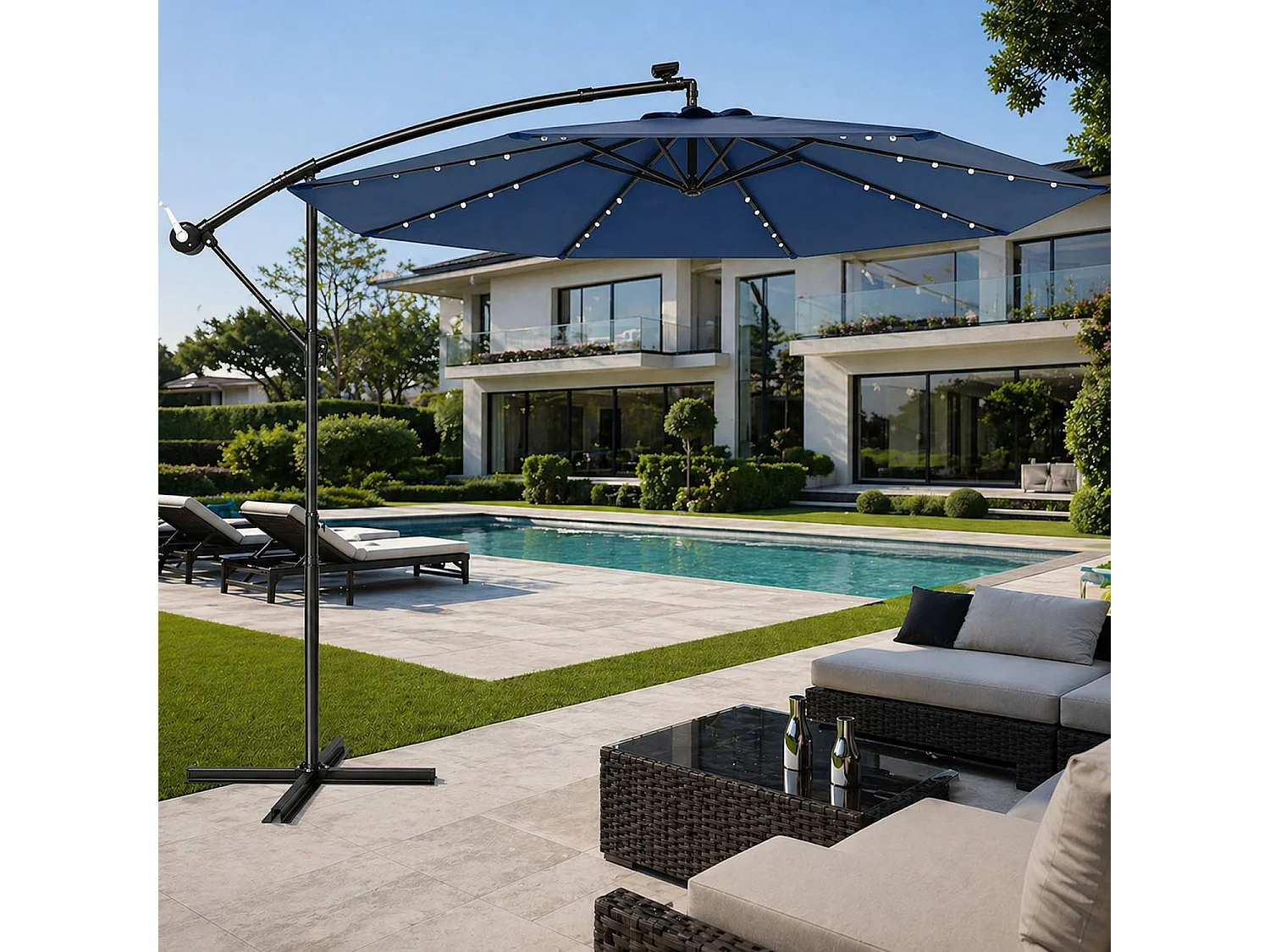 Ombrellone Decentrato 3x3 Metri Con Luci LED Solari Inclinabile Con Manovella Camino Antivento Zona Ombra Per Giardino Terrazza Patio E Piscina 300x250 Cm Blu