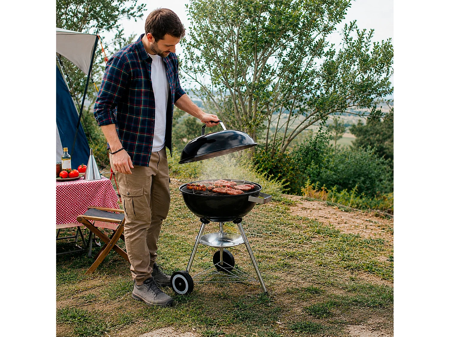 Barbecue A Carbone Con Coperchio Sistema Ventilazione Regolabile Griglia Acciaio Cromato Ruote Trasporto Per Giardino Campeggio Terrazza 51 x 46.5 x 78 Cm Nero