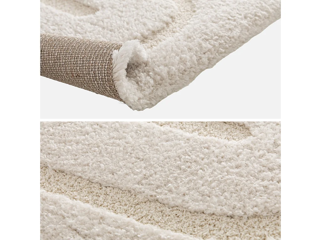 Alfombra interior con motivos geométricos crema