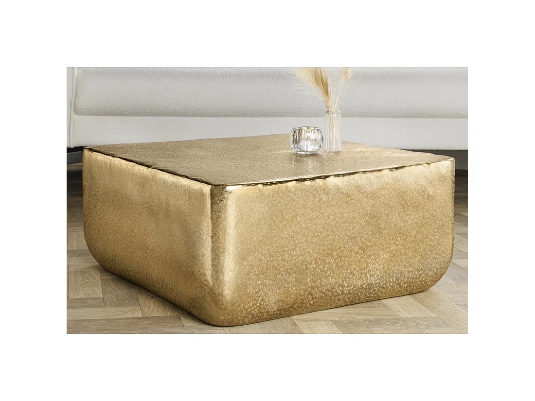 Mesa baja cuadrada AURUM 70 cm en aluminio dorado martillado – Diseño artesanal chic