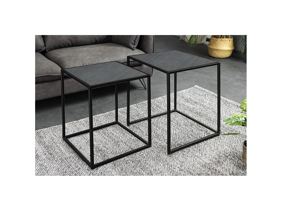 Conjunto de 2 mesas bajas nidadas VULKARA negras texturizadas estilo industrial