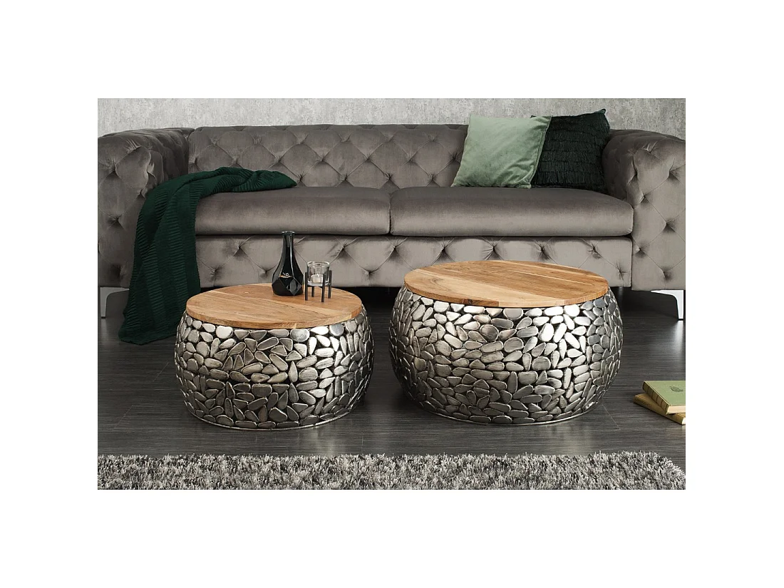 Mesas nido GALEA de madera maciza de mango y aluminio plateado – Motivo decorativo de guijarros