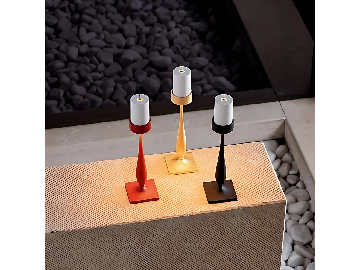Perpetua Ledningsfri barok bordlampe i støbt aluminium, sort finish, LED-modul med udskifteligt batteri og integreret touch-lysdæmper