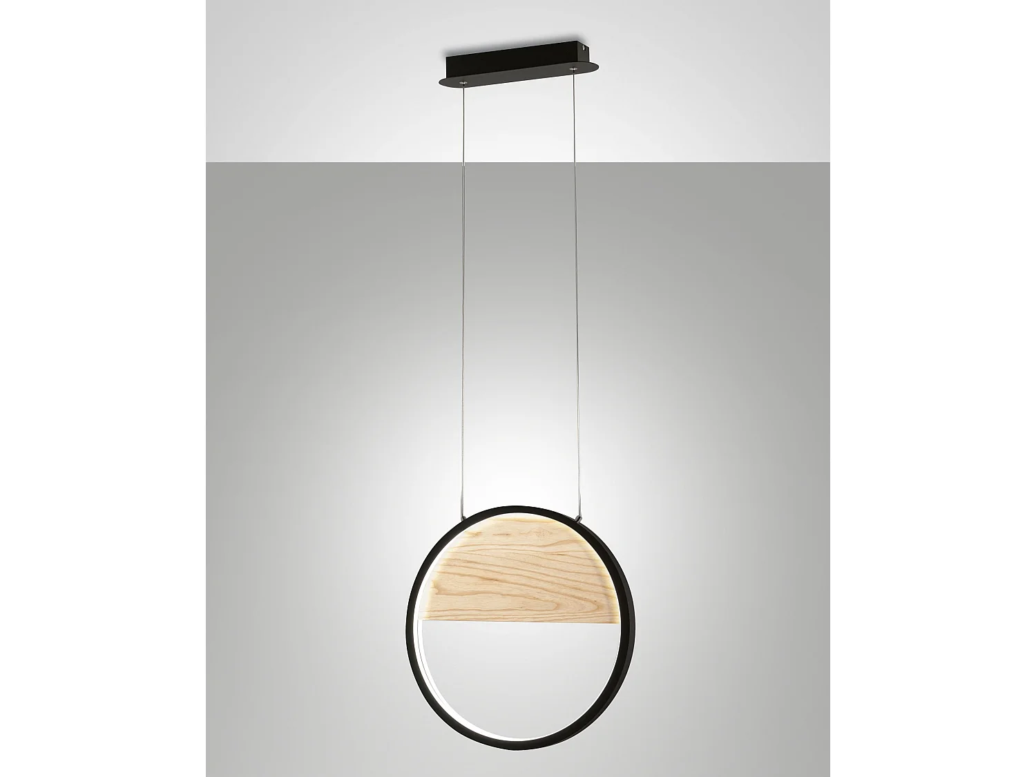 Pierre LED-hanglamp 29W Ø400mm, zwarte metalen en houten structuur, warm licht 3000K, traploos dimbaar, modern en verfijnd design.