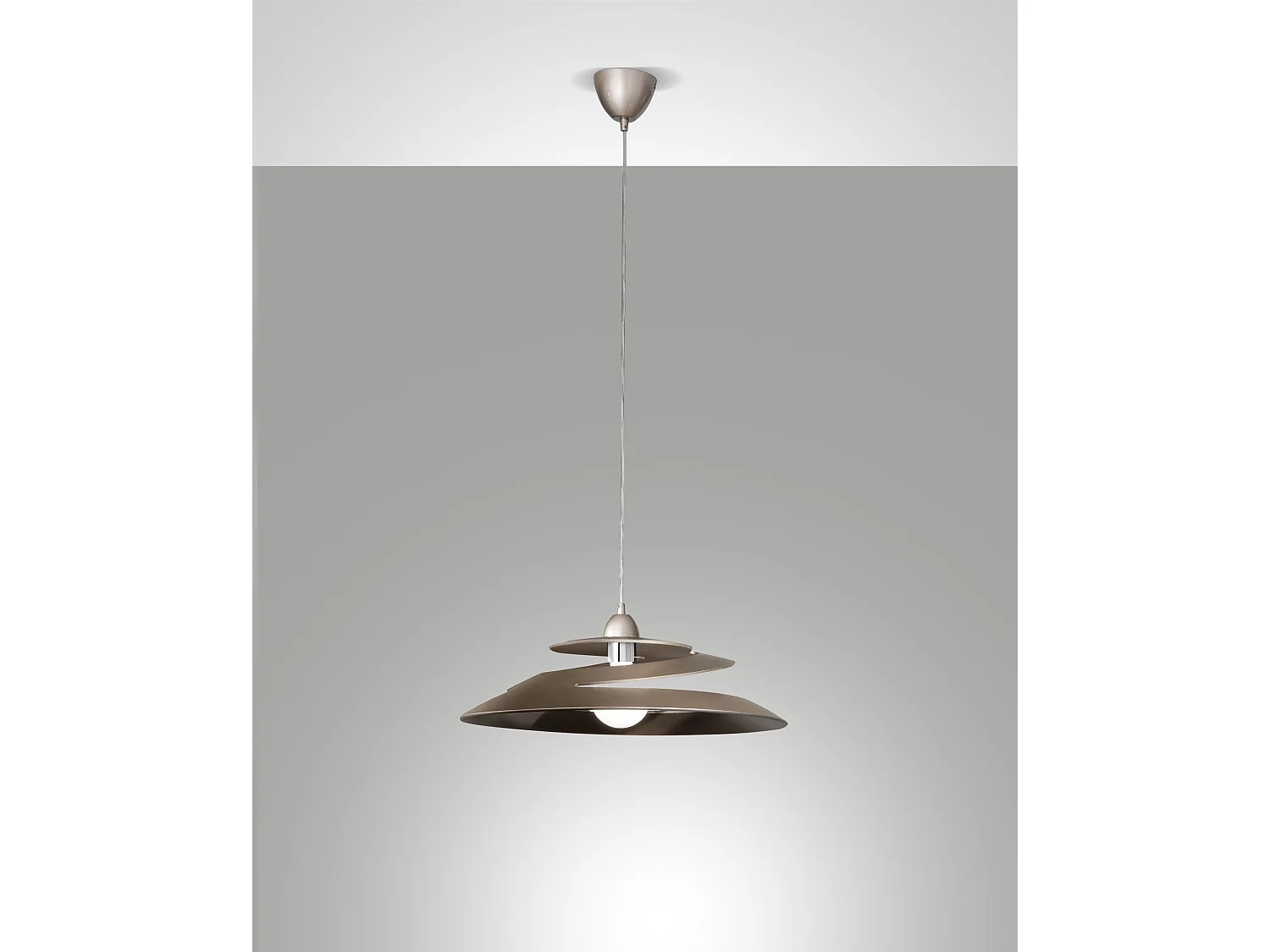Aragon hanglamp van metaal en bronskleurig glas, E27 fitting (60W), modern en elegant ontwerp voor binnengebruik, IP20 klasse, diameter 53 cm.