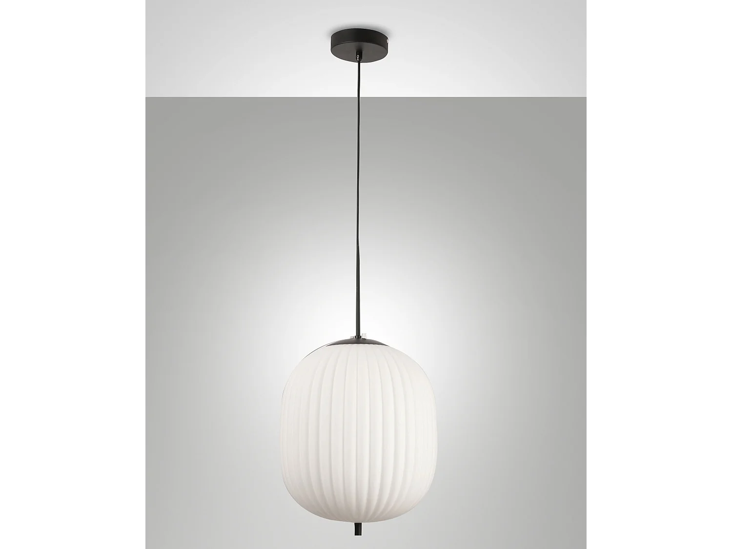 Domizia hanglamp van metaal en zwart geblazen glas, Ø320 mm, E27 fitting, elegant ontwerp voor binnengebruik, IP20 klasse 1.