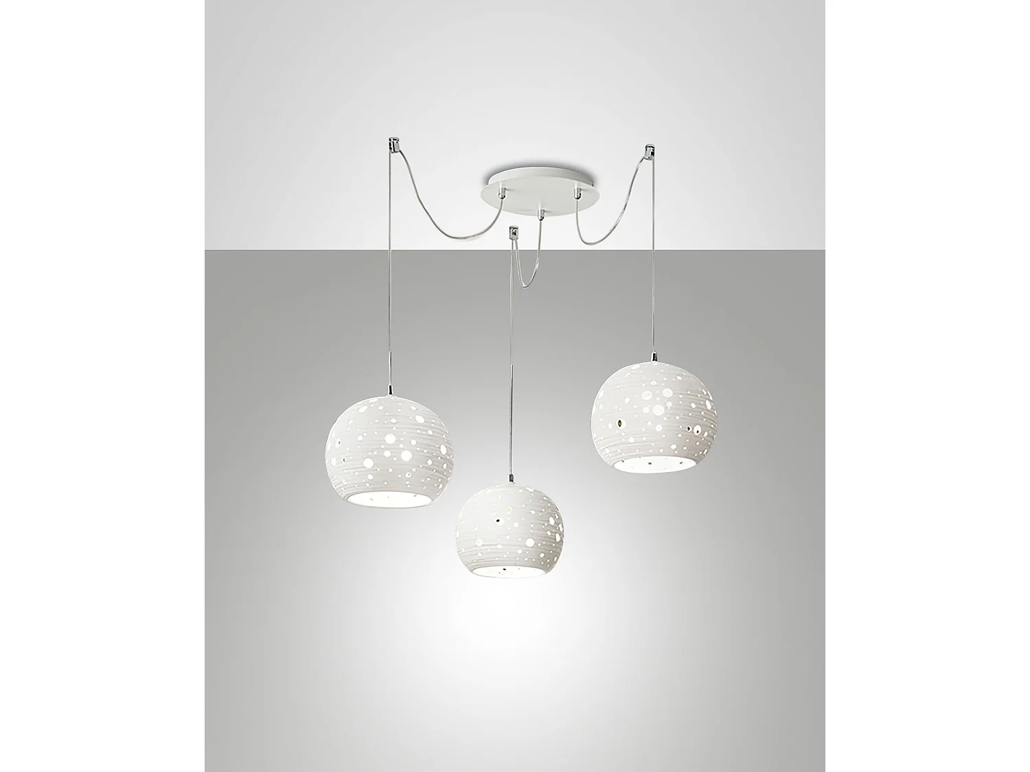 Corvara Candeeiro de Suspensão em Metal e Cerâmica Branca, Design Elegante, Casquilho E27 3x40W, Diâmetro 250mm, Altura Ajustável até 5000mm