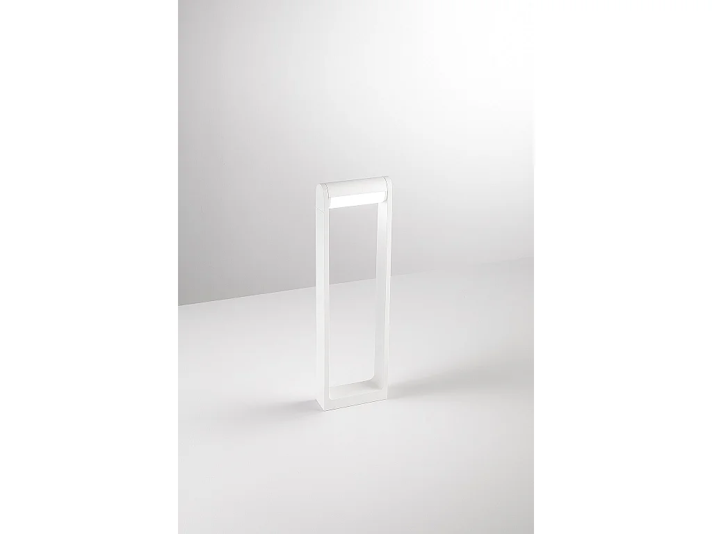 12W 3000K LED-buitenlamp, matwitte gepoedercoate aluminium constructie, modern verstelbaar ontwerp IP65 - Perenz