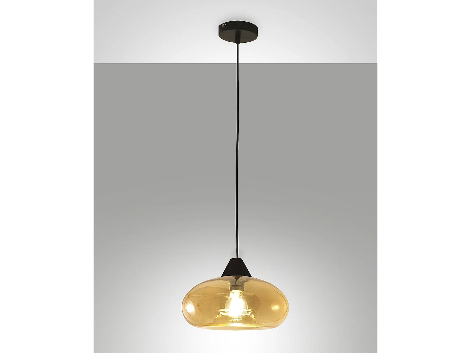 Candeeiro de Suspensão Ela 27cm em Metal e Vidro Soprado Âmbar, casquilho E27, design moderno e elegante para a iluminação de interiores de casa