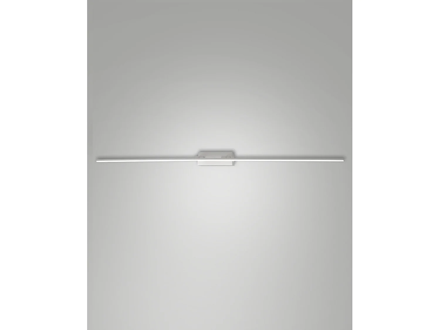 Aplique LED Nala 20W 2460lm 3000K IP44 metal y metacrilato blanco 109,5 cm, diseño moderno elegante para iluminación interior y exterior