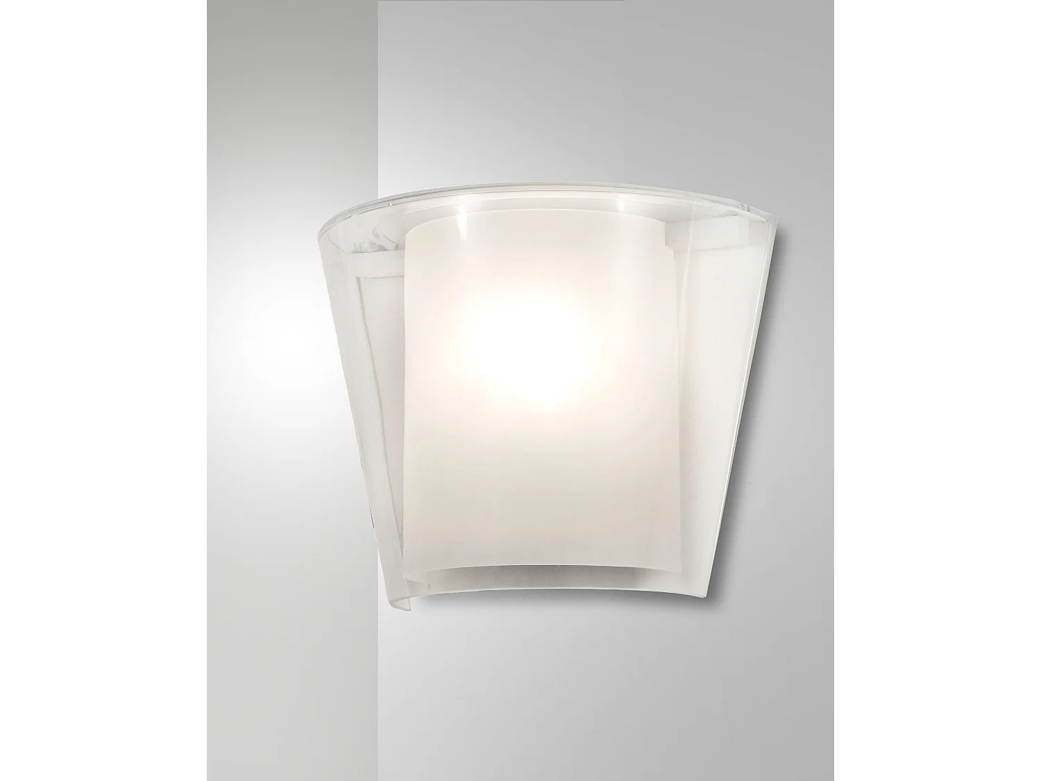 Candeeiro de Parede Viki em Metal e Vidro Transparente, Casquilho E27 40W, Design Elegante para Interiores IP20, 28.5x14.5x23.5 cm - Classe 1