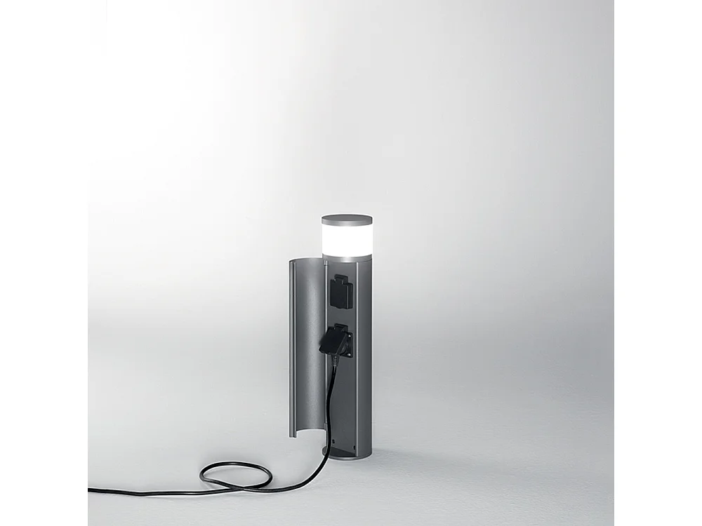 Poste exterior aluminio grafito con doble enchufe Schuko integrado, diámetro 10,5 cm, altura 48 cm, protección IP44 - Perenz