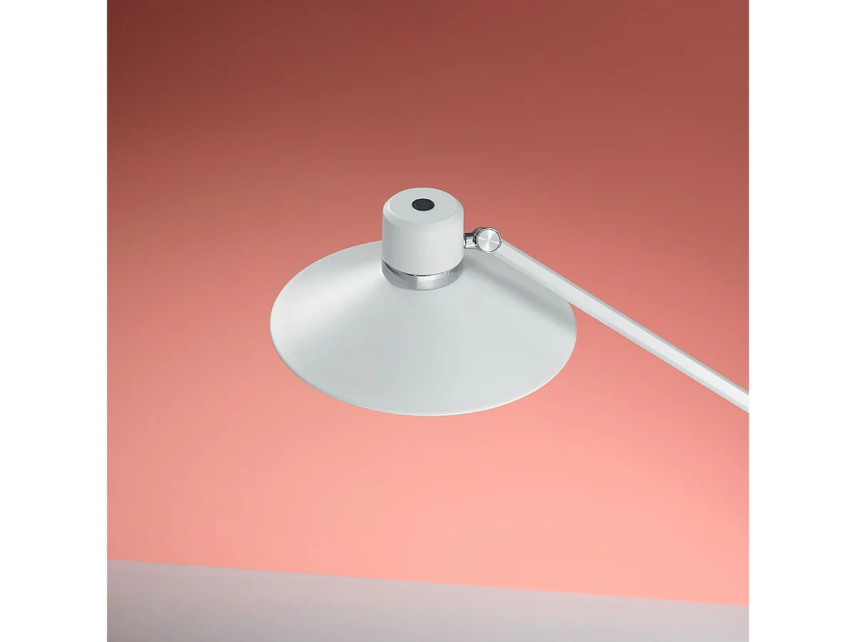 Lámpara de escritorio moderna de LED con brazos ajustables Panarea. - Blanco