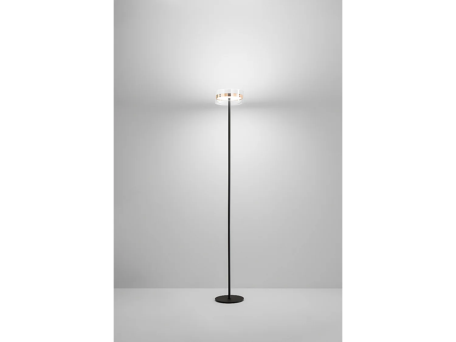 20W LED-staande lamp, dubbele lichtbundel, metalen en aluminium frame, borosilicaatglas, glanzend goud en matzwart, hoogte 180 cm - Perenz