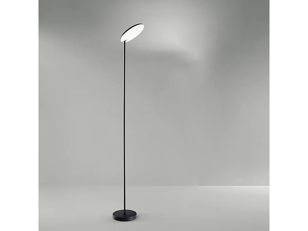 Moderne zwarte metalen LED vloerlamp 24W 1900Lm 3000K, elegant design voor binnenverlichting, hoogte 183 cm - Perenz staande designlamp luxe