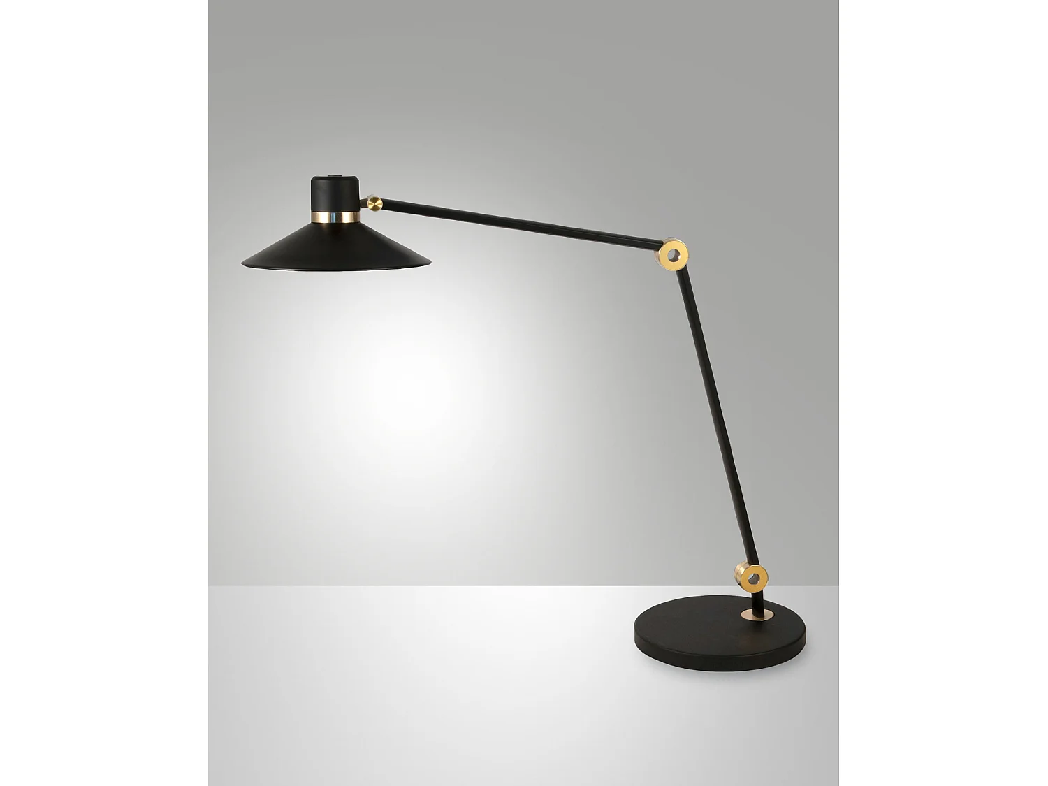 Lámpara de escritorio moderna de LED con brazos ajustables Panarea. - Negro