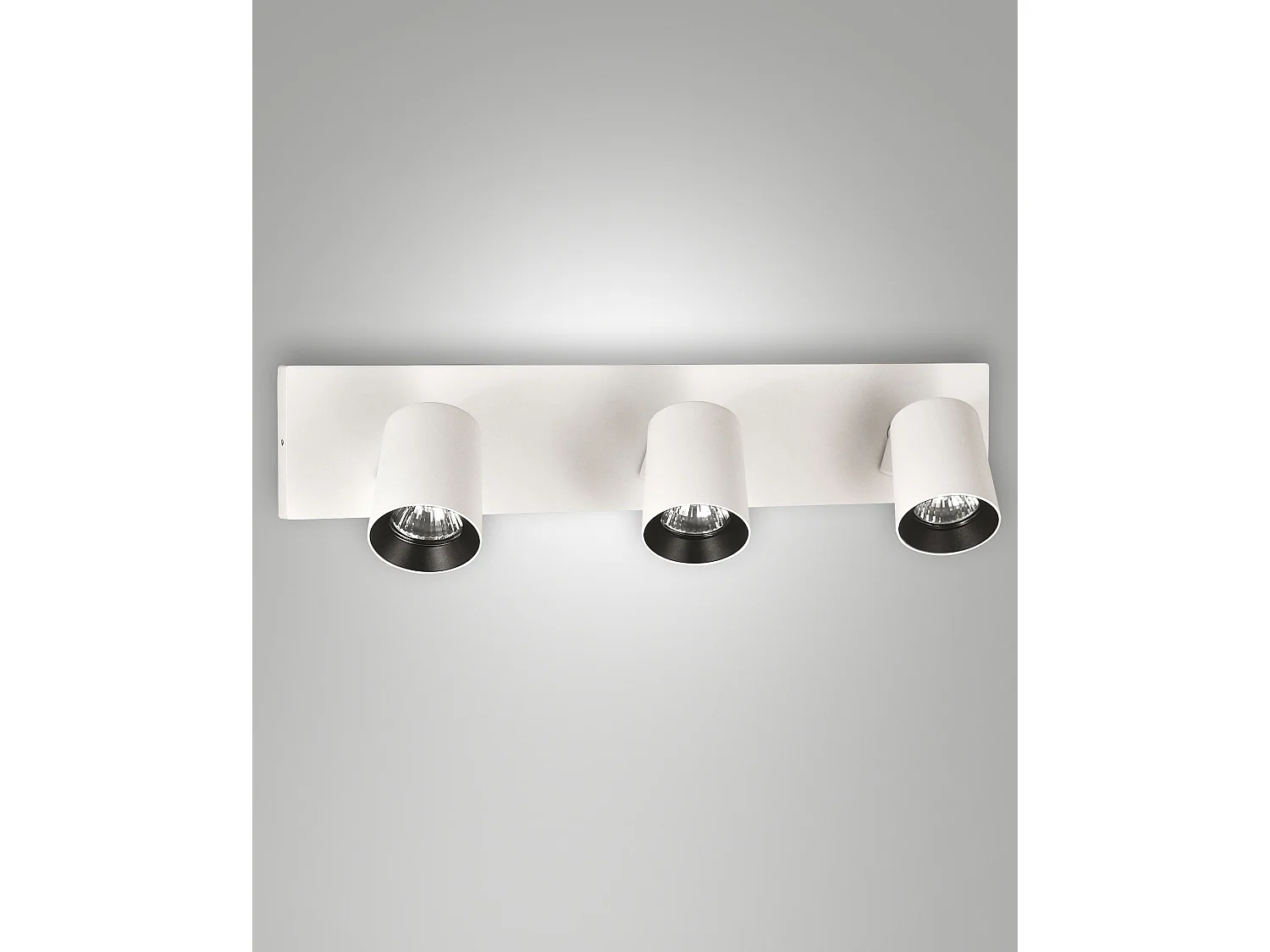 Modo moderne spot met 3 lichtpunten, gemaakt van gegoten aluminium, wit, verstelbare structuur, GU10 fitting, max. 35W voor binnenverlichting