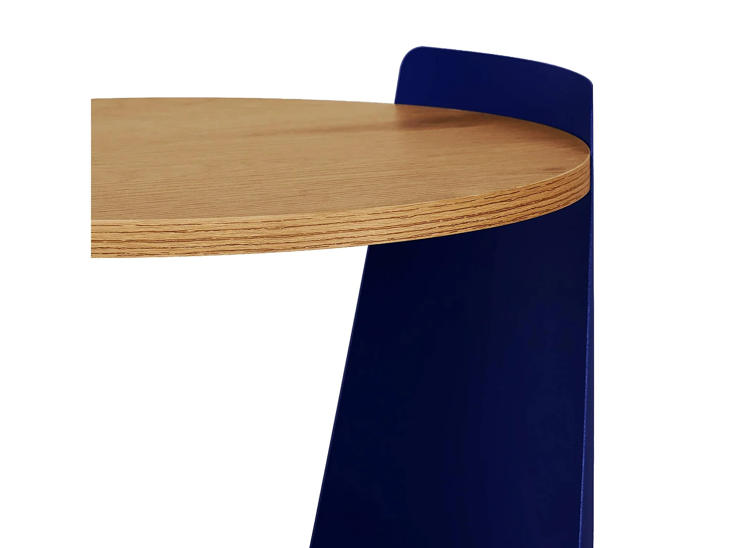 Tavolino e comodino in metallo curvato e legno con ruote, blu