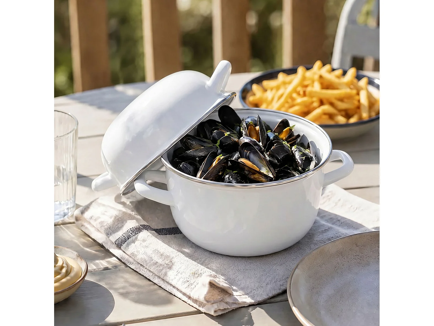 Menastyl - Marmite à Moules 16cm En Acier émaillé Blanc