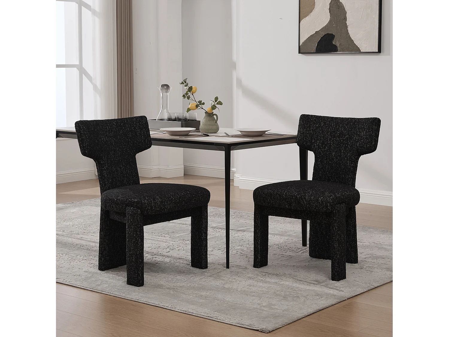 Set van 2 chenille eetkamerstoelen met houten poten en gebogen rugleuning in zwart