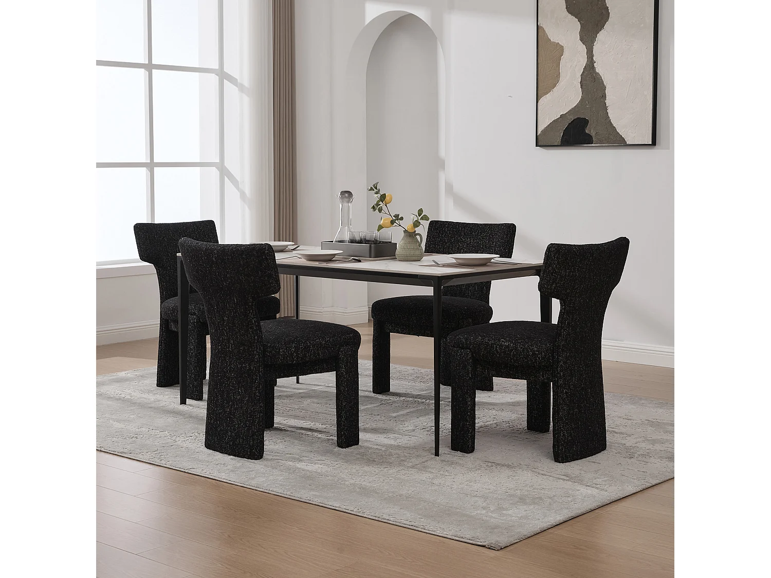 Set van 2 chenille eetkamerstoelen met houten poten en gebogen rugleuning in zwart
