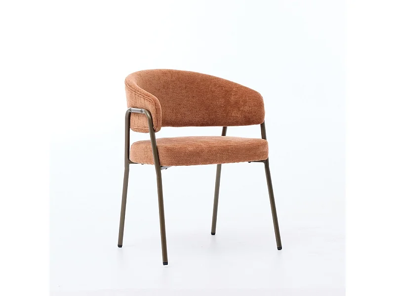 Chaise de salle à manger en chenille orange avec accoudoirs et pieds en métal finition laiton vieilli