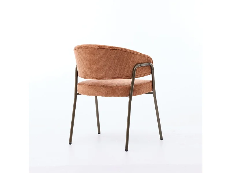Chaise de salle à manger en chenille orange avec accoudoirs et pieds en métal finition laiton vieilli