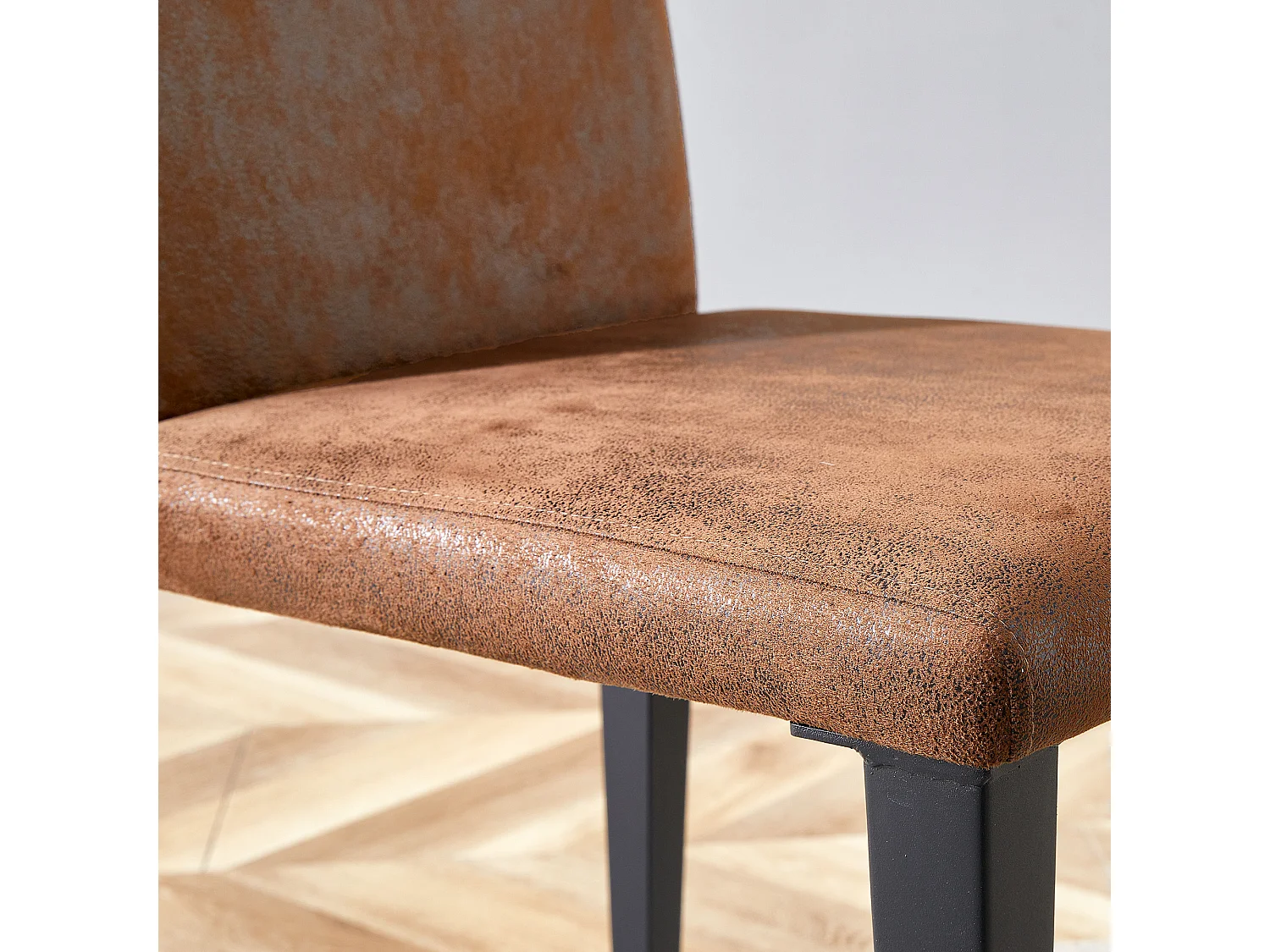 Lot de 4 chaises de salle à manger en tissu marron avec pieds en métal noir
