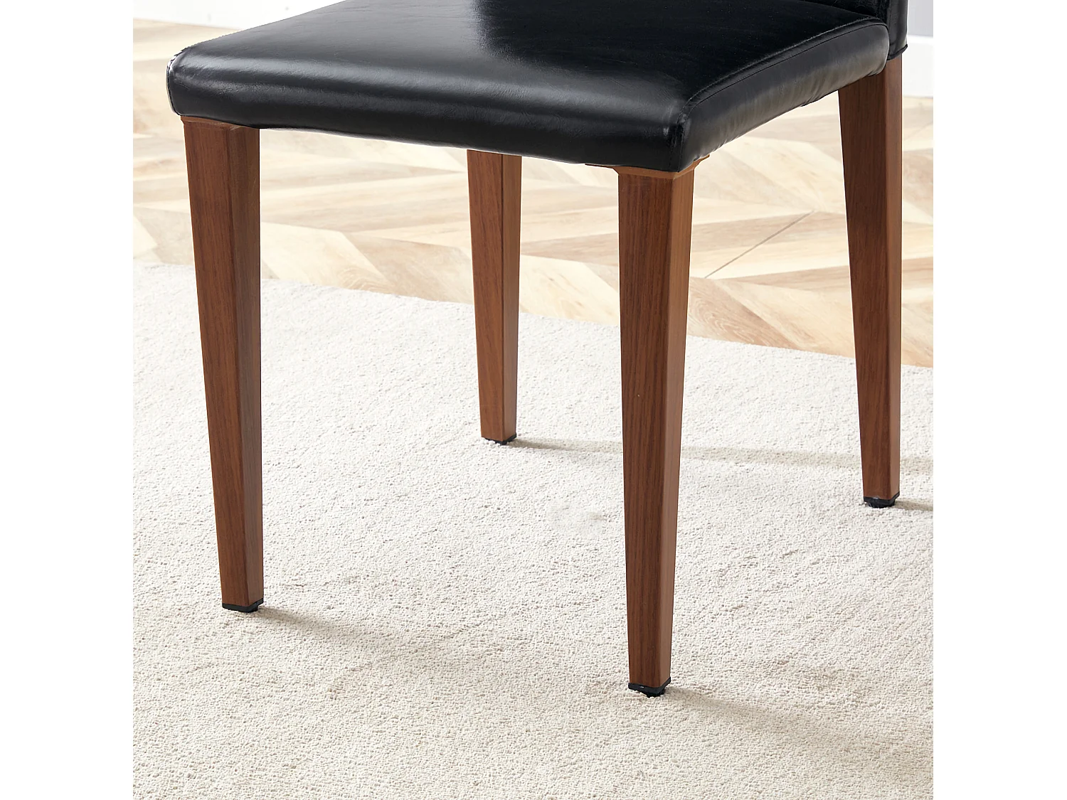 Lot de 4 chaises de salle à manger en similicuir noir avec pieds en métal marron