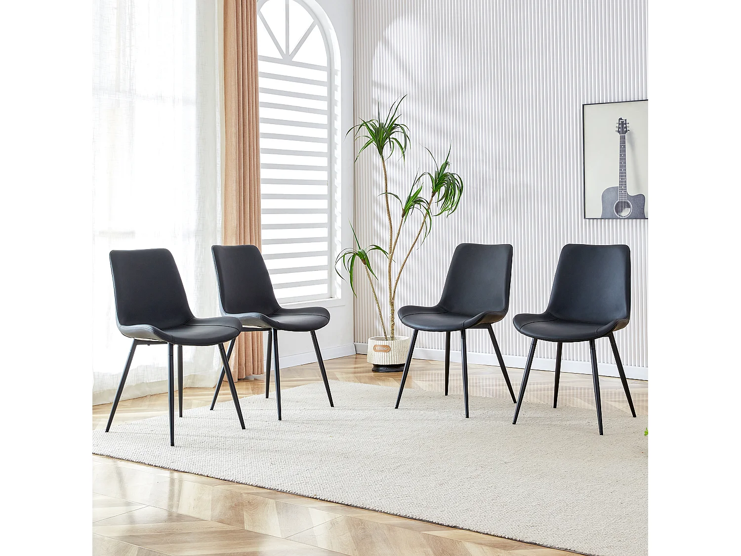 Lot de 4 chaises de salle à manger en similicuir noir avec pieds en métal