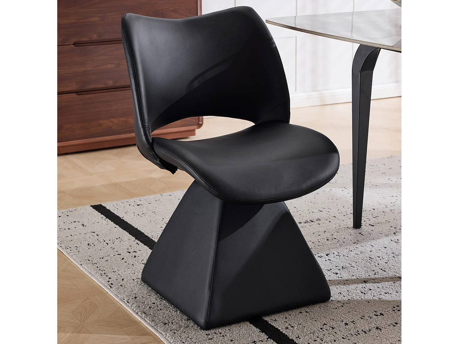 Silla de Comedor Giratoria Tapizada en Piel Sintética Negra, para Salón