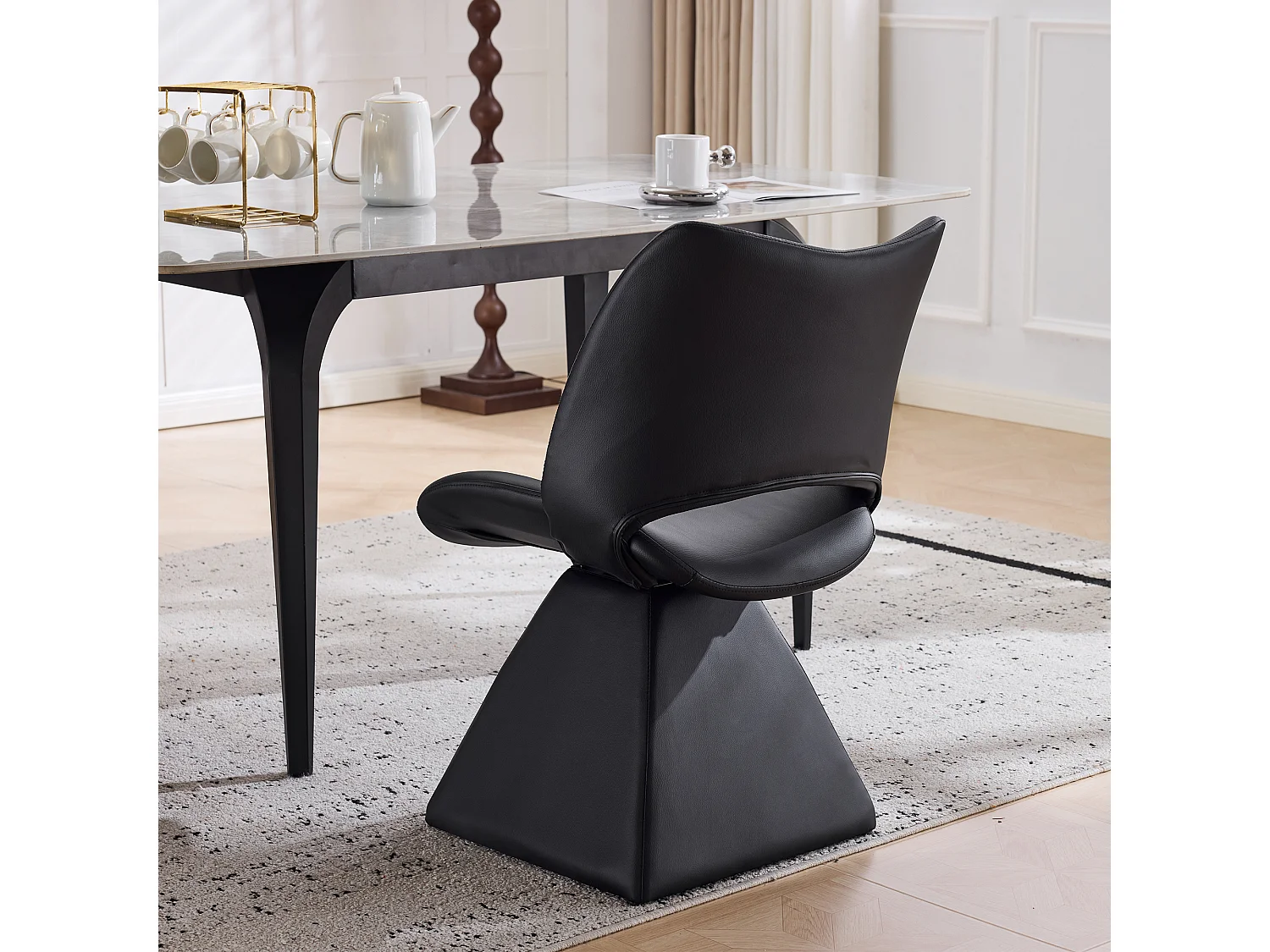 Silla de Comedor Giratoria Tapizada en Piel Sintética Negra, para Salón