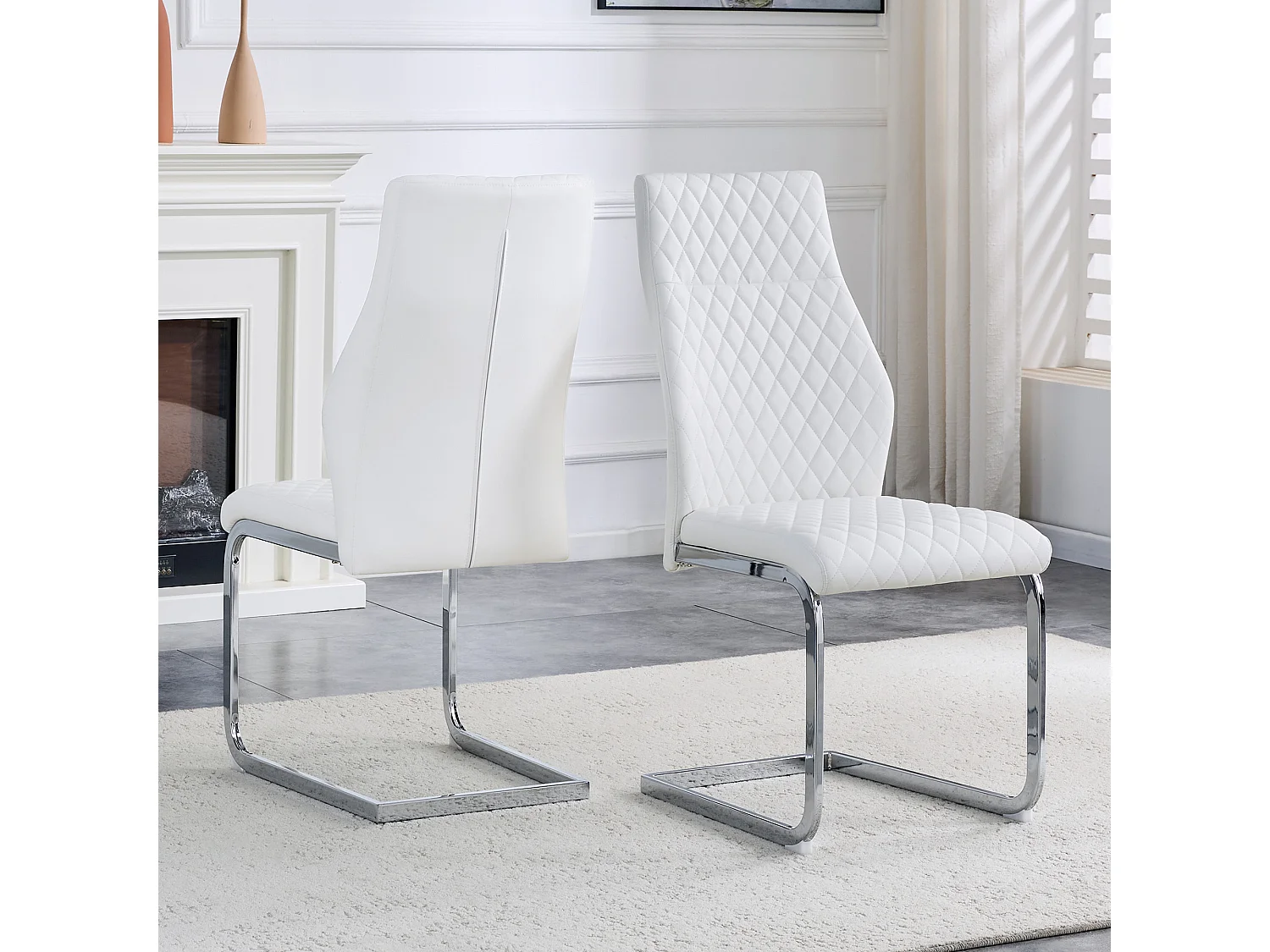 Lot de 2 chaises de salle à manger à dossier haut en similicuir blanc avec cadre en métal argenté