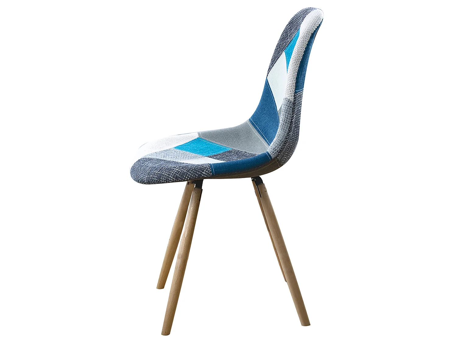 Chaise Eiffel Odri au style scandinave avec assise hauteur 45,5 cm
