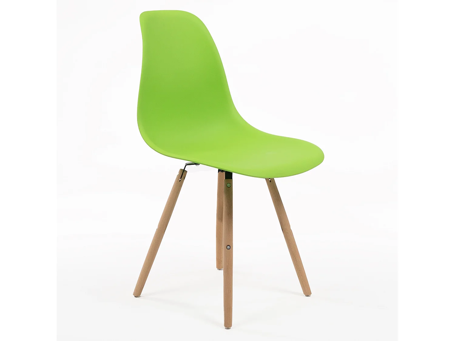 Lot de 4 chaises Stockholm vert avec pieds en bois de hêtre