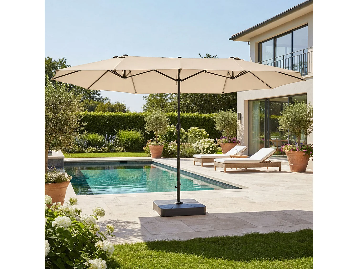 Ombrellone Doppio Da Esterno 4.6 x 2.4 M Per Esterno Piscina Terrazzo Con Palo In Acciaio In Poliestere Impermeabilie Anti UV Apertura A Manovella Beige
