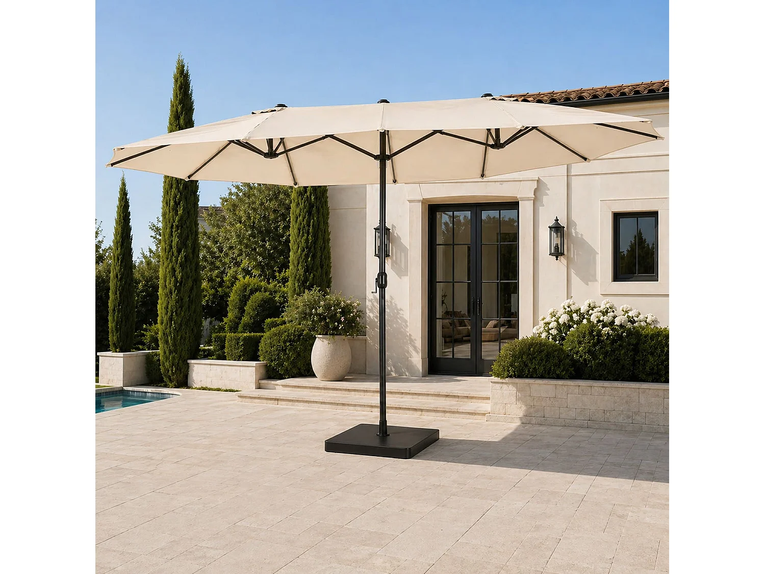 Ombrellone Doppio Da Esterno 4.6 x 2.4 M Per Esterno Piscina Terrazzo Con Palo In Acciaio In Poliestere Impermeabilie Anti UV Apertura A Manovella Beige