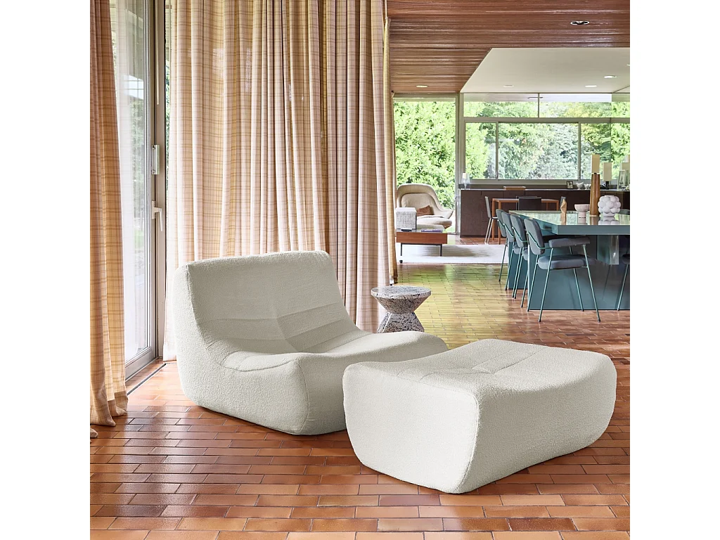 Sillón envasado al vacío de borreguito texturizado con reposapiés