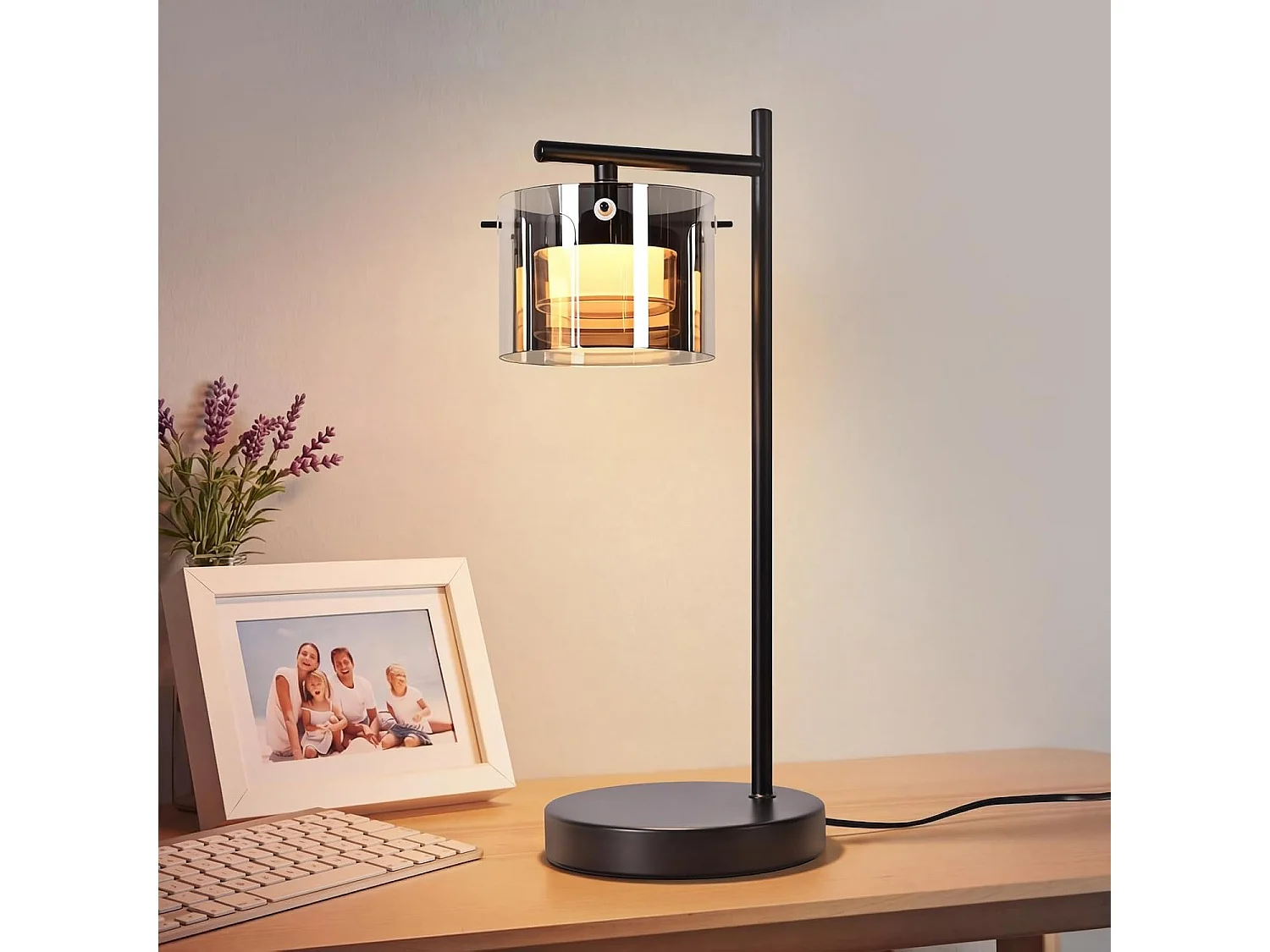 NETTLIFE Lampe à Poser LED avec Câble, Lampe de Chevet Noire en Verre Fumé et Métal, Lumière Chaude Moderne pour Salon, Chambre, Bureau, Couloir