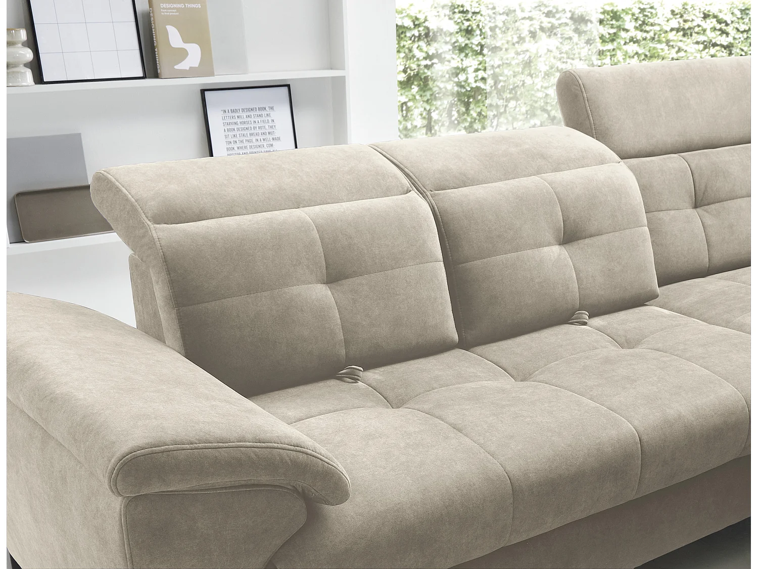 Sofá esquinero convertible KARIN en tejido aterciopelado - Almacenamiento y reposacabezas ajustables-Beige claro-Ángulos rectos