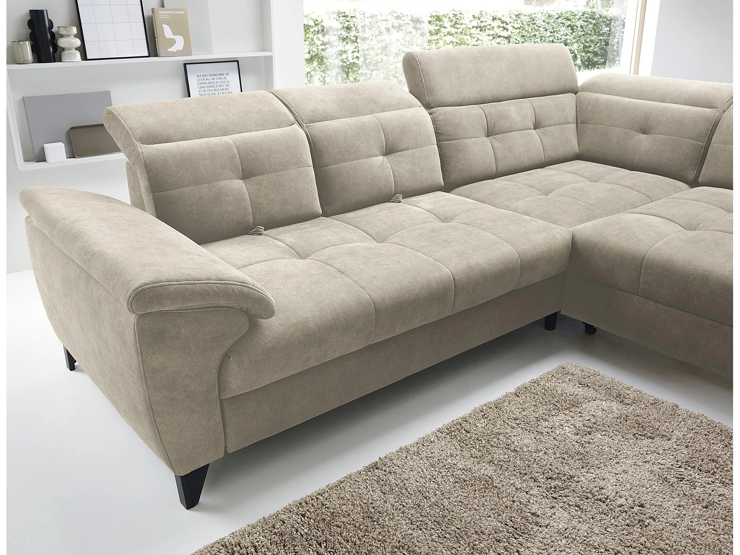 Sofá esquinero convertible KARIN en tejido aterciopelado - Almacenamiento y reposacabezas ajustables-Beige claro-Ángulos rectos