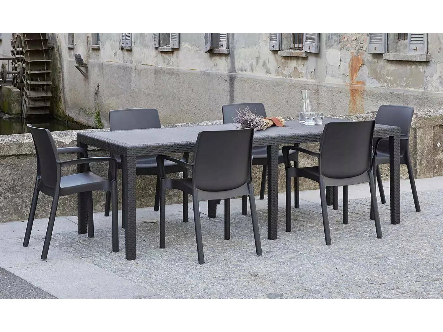 Table d'extérieur Dmains, Etagère à manger rectangulaire extensible, Table de jardin extensible effet rotin, 100% Made in Italy, 150/220x90h72 cm, Anthracite