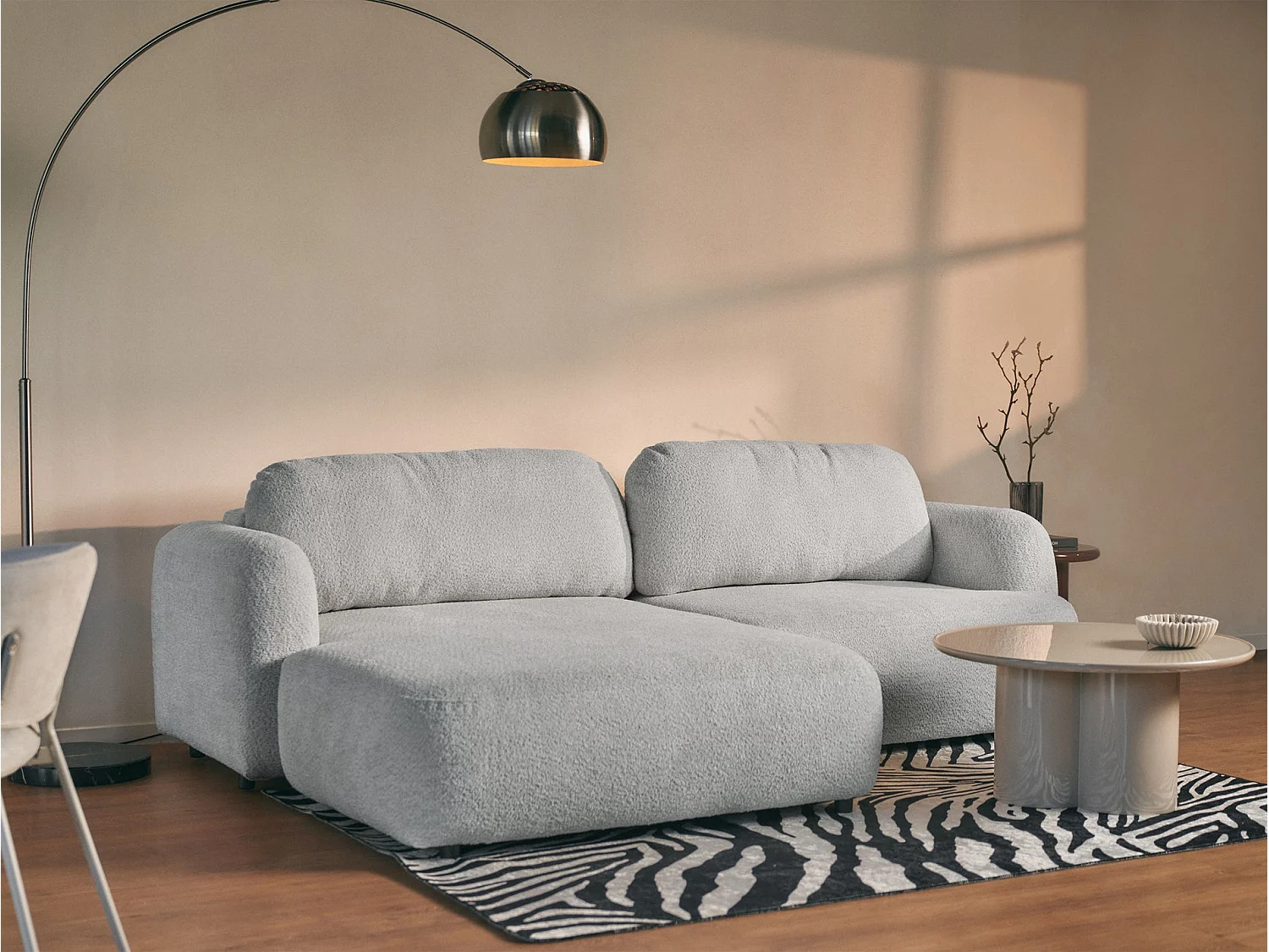 Ecksofa mit Schlaffunktion – Ottomane links – Bouclé Hellgrau – TVOYA