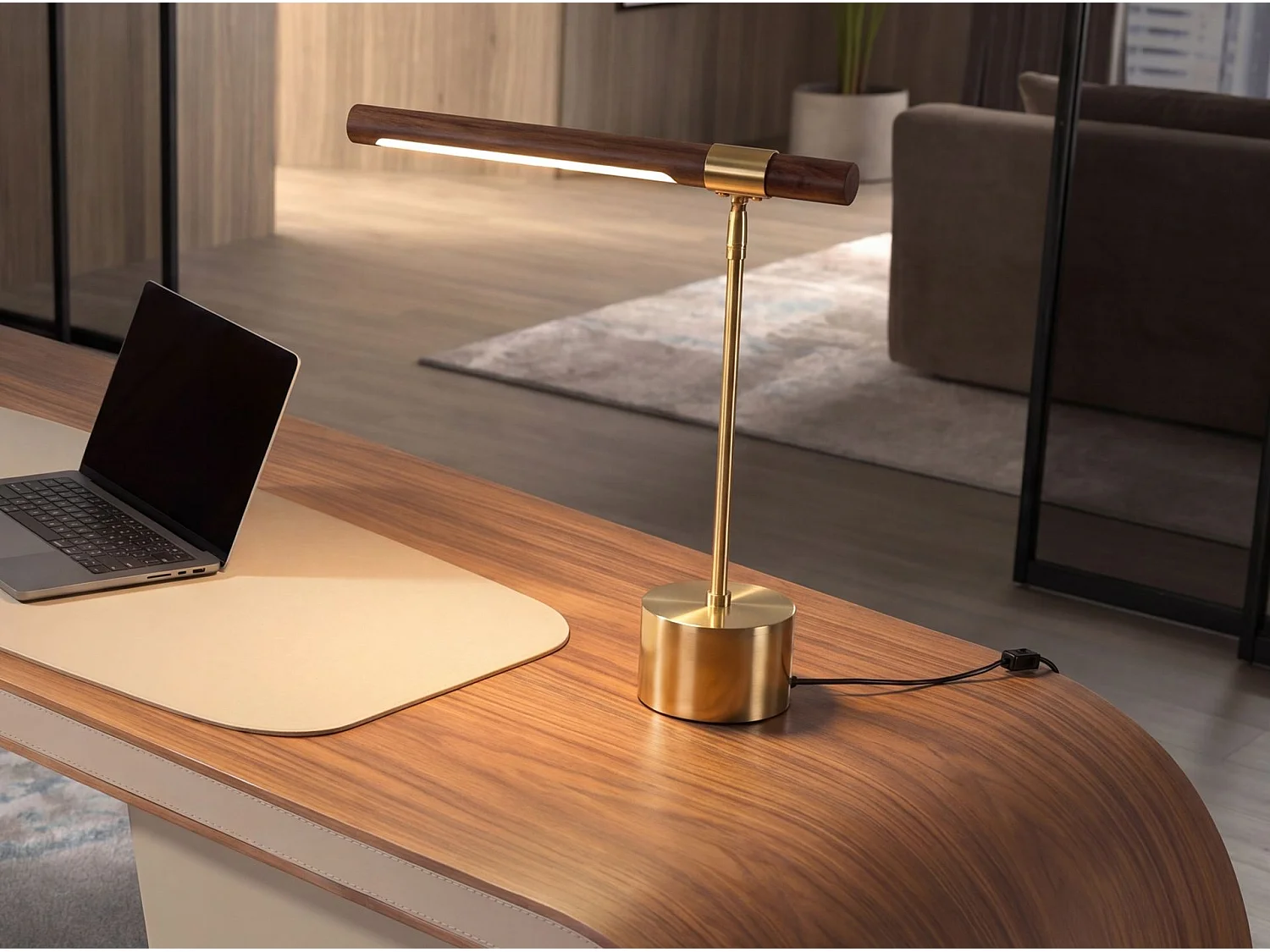 Lampe de table en acier effet noyer et acier poli doré 8122 ANGEL CERDA
